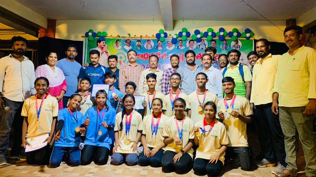 NATIONAL SELECTED TEAM